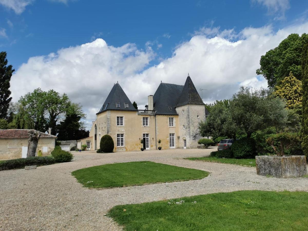 Guest house Chateau De La Vallade *